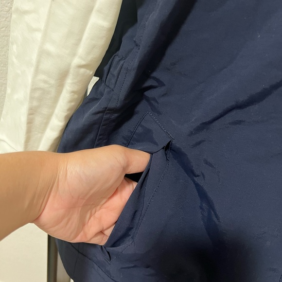 •LIKE NEW•TOMMY HILFIGER Jacket - Picture 12 of 15